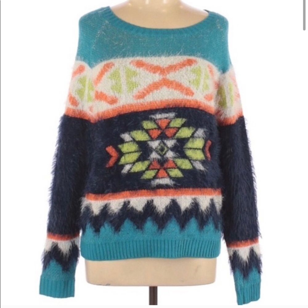 Super Soft Tribal Aztec Eyelash Sweater Large